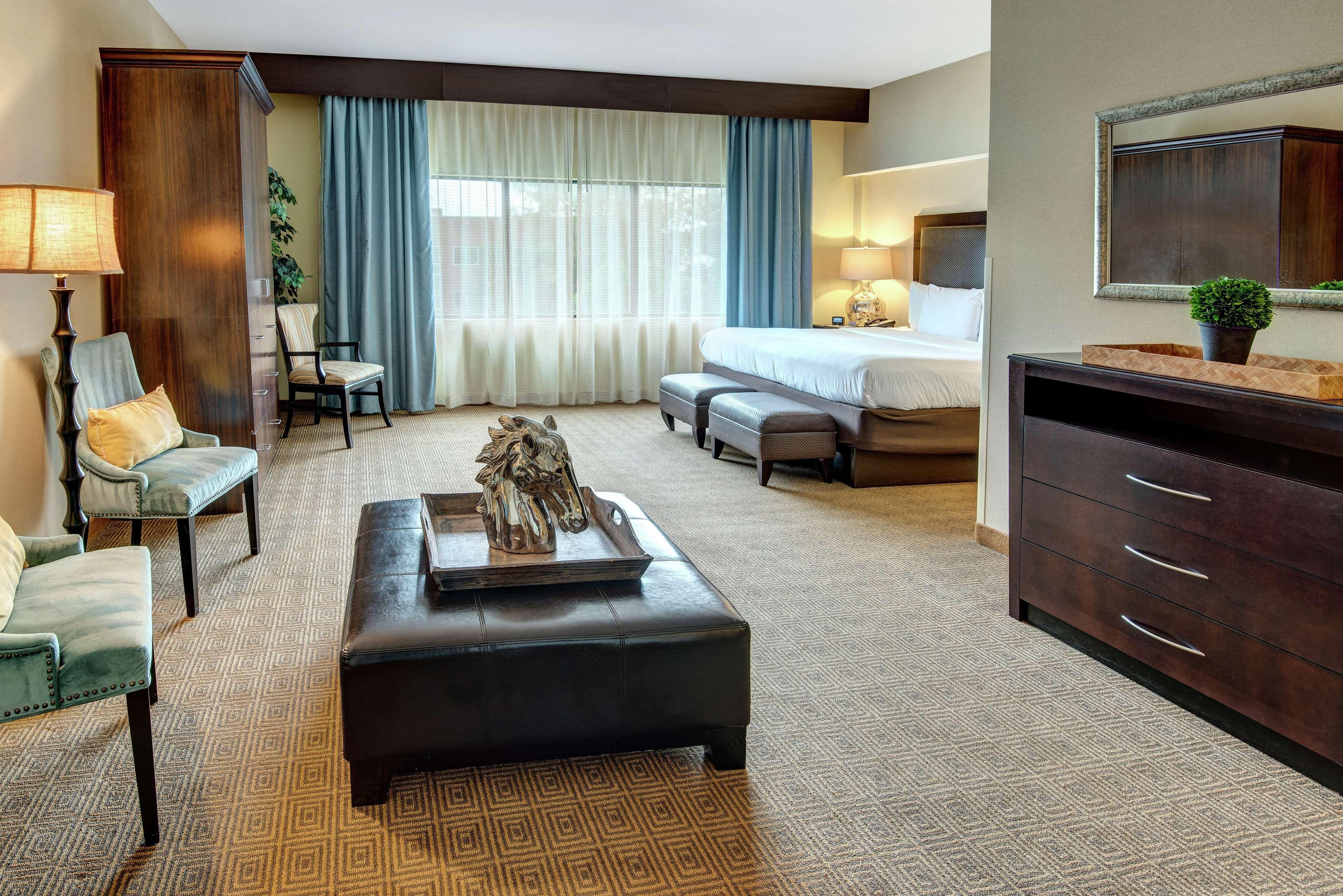 Doubletree By Hilton Tinton Falls-eatontown