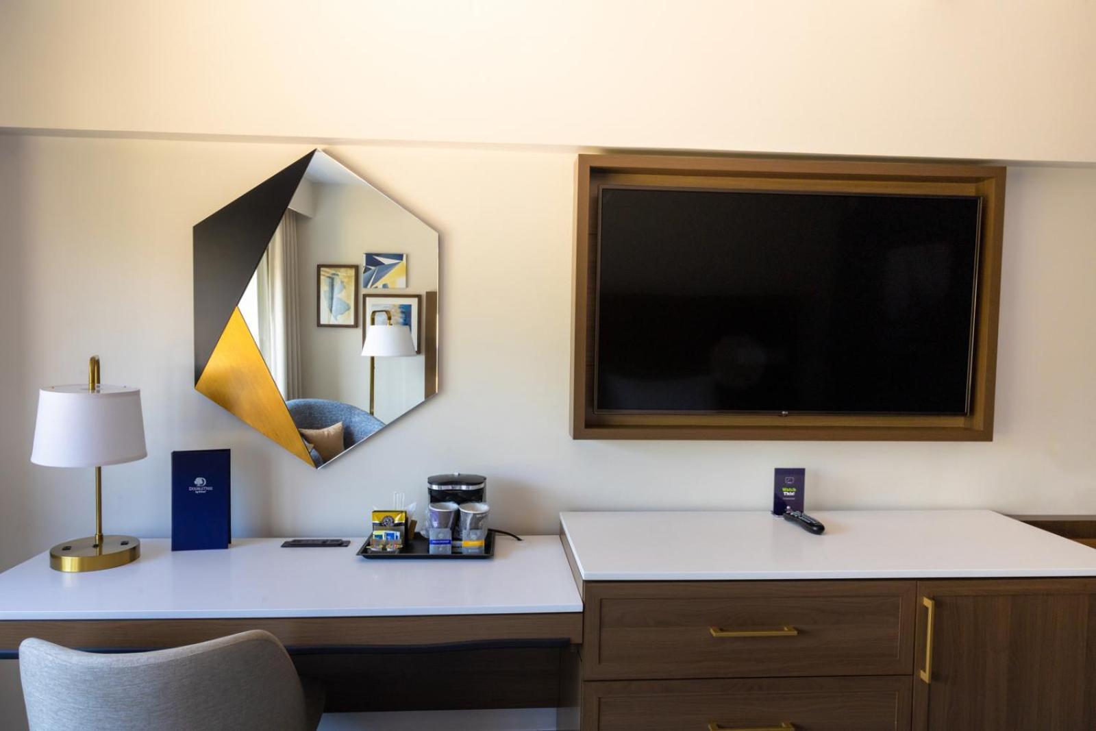 Hotel Doubletree By Hilton Tinton Falls-eatontown 4*