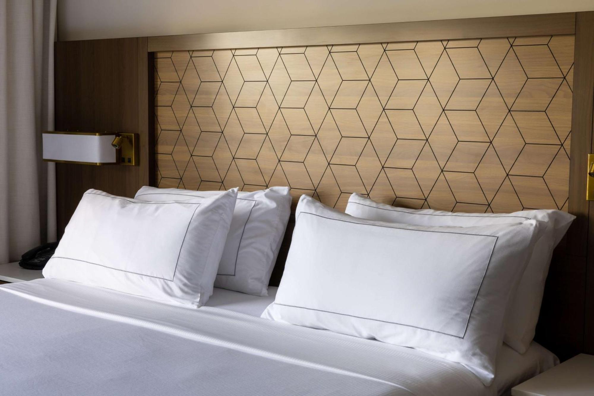 Doubletree By Hilton Tinton Falls-eatontown Hotel Eatontown