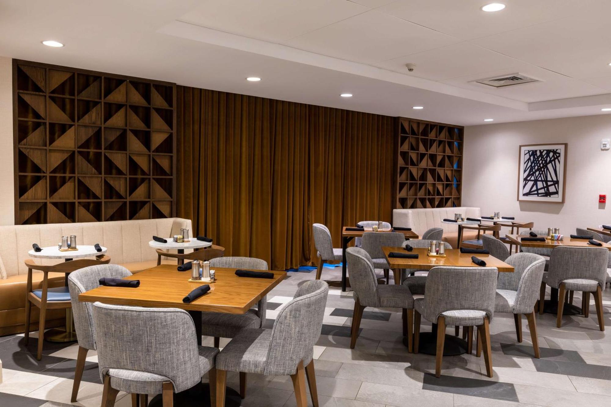 Hotel Doubletree By Hilton Tinton Falls-eatontown Eatontown